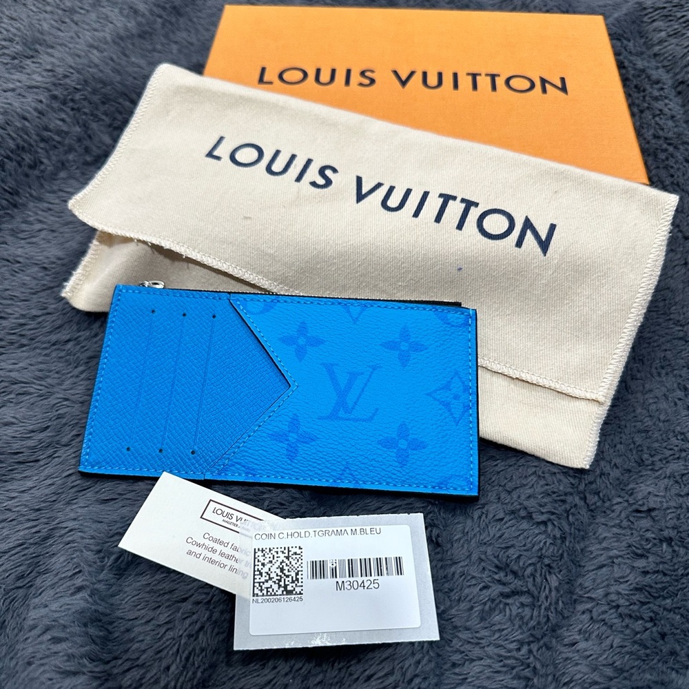 Louis Vuitton coin card holder- taiga leather and monogram